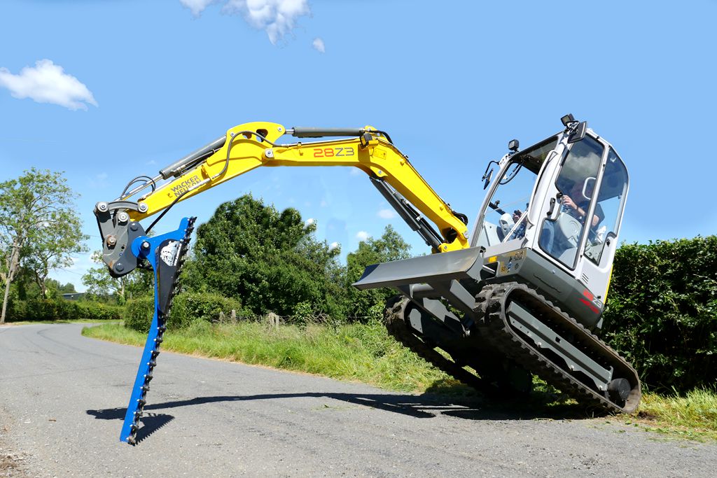 バックホー アタッチメント 種類